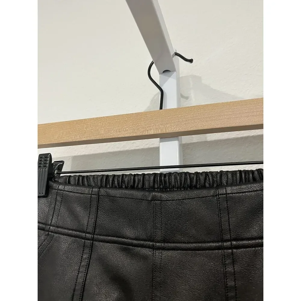 SPANX NWT $148 Black Leather Like Joggers Size XS
